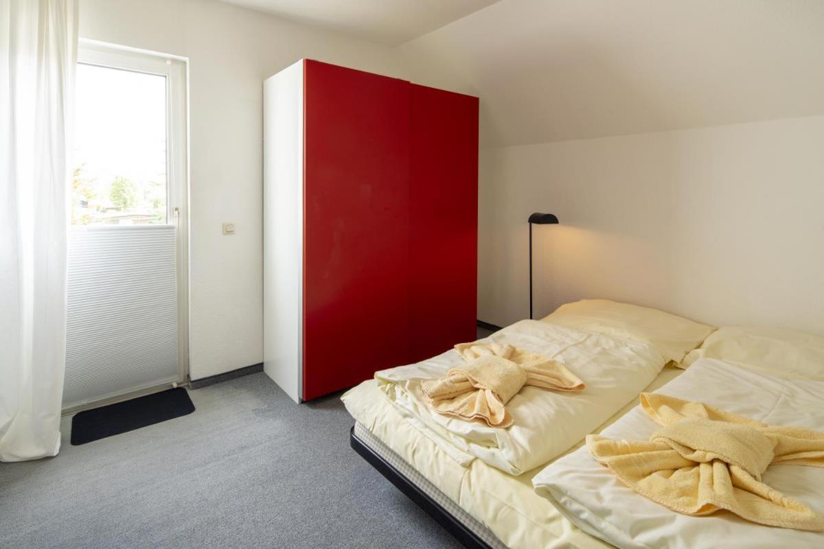 Seglerfewo Mit Traumhaftem Blick Vom Balkon Scheid  Eksteriør billede